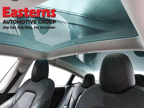 Used 2020 Tesla Model 3 Standard Range Plus image 29