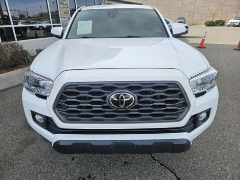 Used 2022 Toyota Tacoma TRD Off-Road image 7