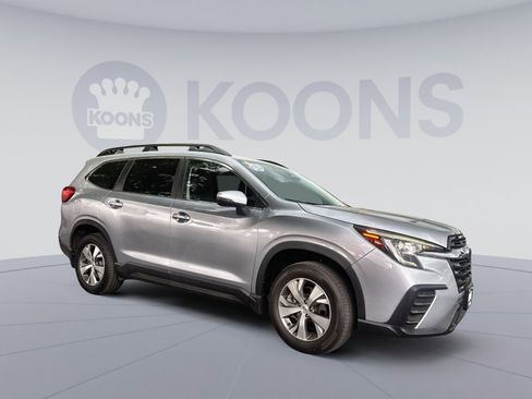 Used 2023 Subaru Ascent Premium w/ Convenience Package AWD/4WD image 10