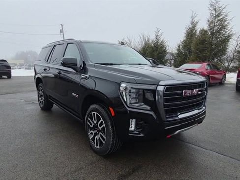Used 2022 GMC Yukon AT4 image 3