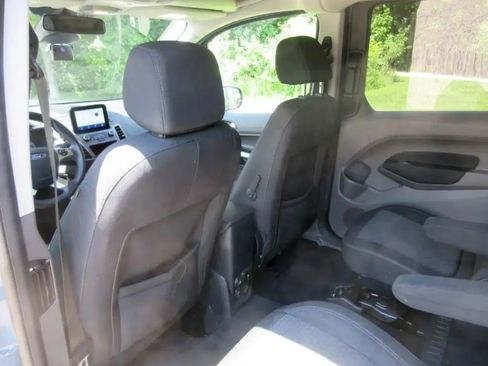 Used 2022 Ford Transit Connect XLT FWD image 10