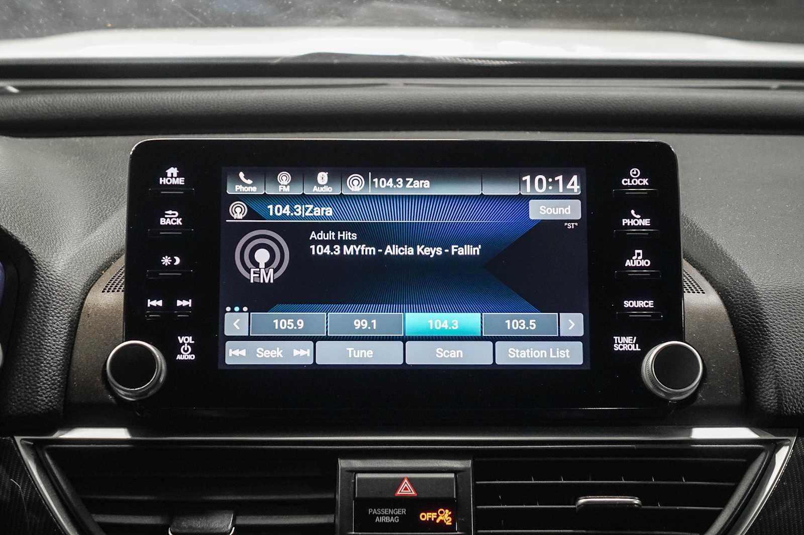 Used 2018 Honda Accord Sport image 14