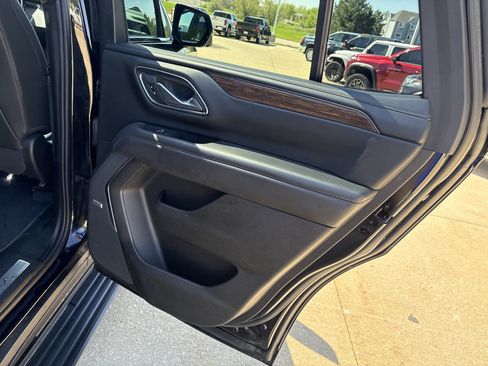 Used 2022 Chevrolet Tahoe High Country w/ Max Trailering Package AWD/4WD image 18