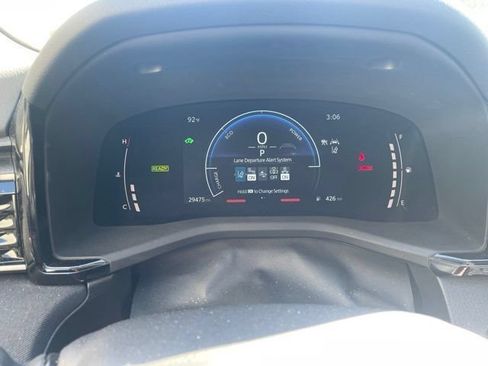Used 2025 Toyota Camry LE FWD image 6