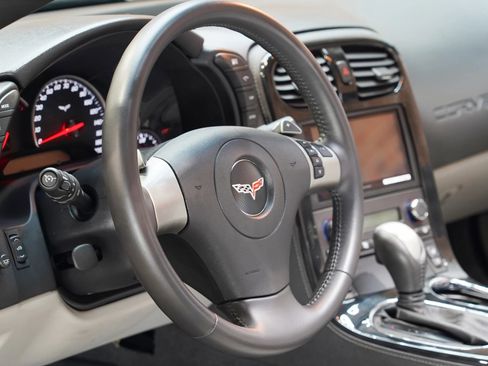 Used 2008 Chevrolet Corvette Convertible w/ Preferred Equipment Group RWD image 46