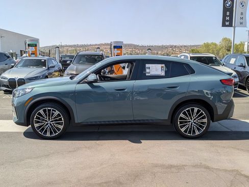 Used 2025 BMW X2 xDrive28i AWD/4WD image 5