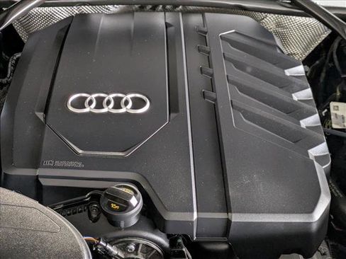 Certified 2025 Audi Q5 2.0T Premium Plus image 23