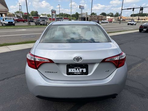Used 2016 Toyota Corolla LE FWD image 4