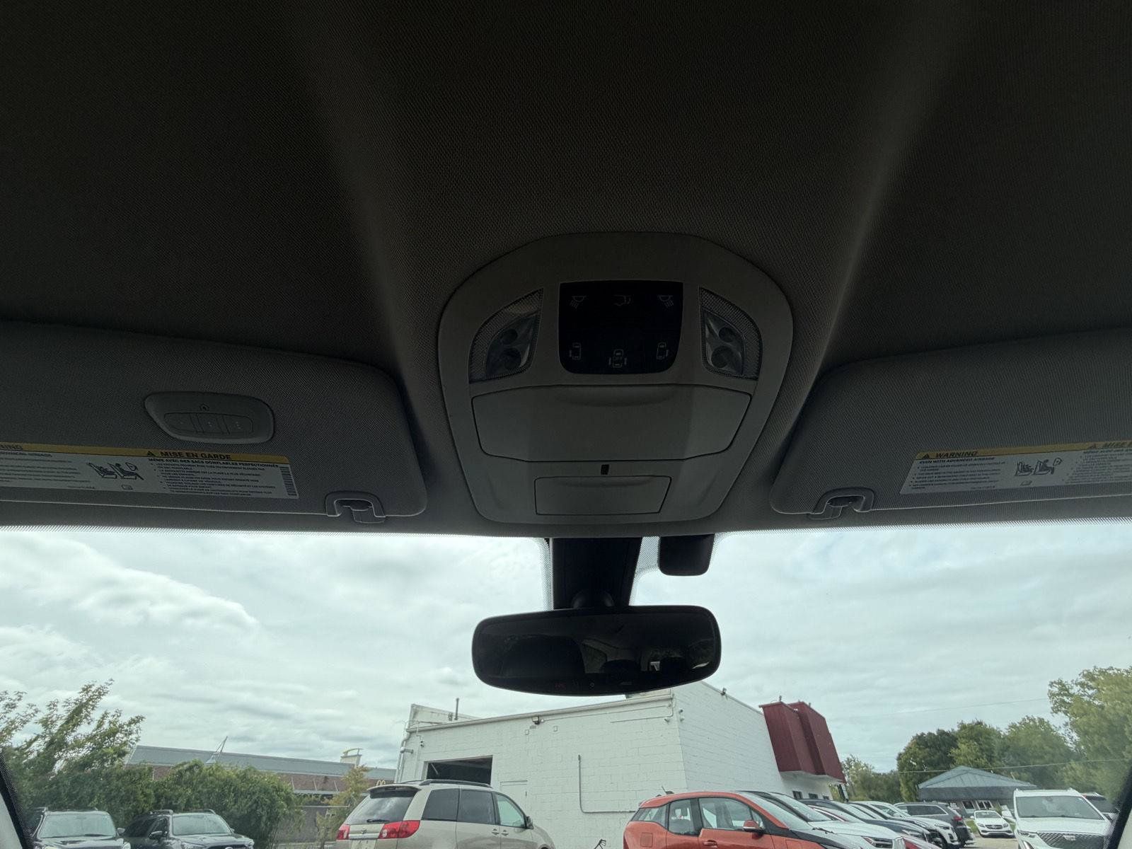 Used 2018 Chrysler Pacifica Touring-L Plus FWD image 21