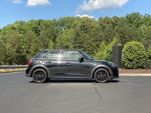 Certified 2023 MINI Cooper S image 5