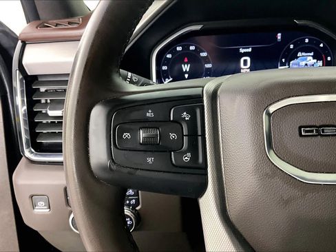 Used 2024 GMC Sierra 2500 Denali w/ Denali Reserve Package AWD/4WD image 23