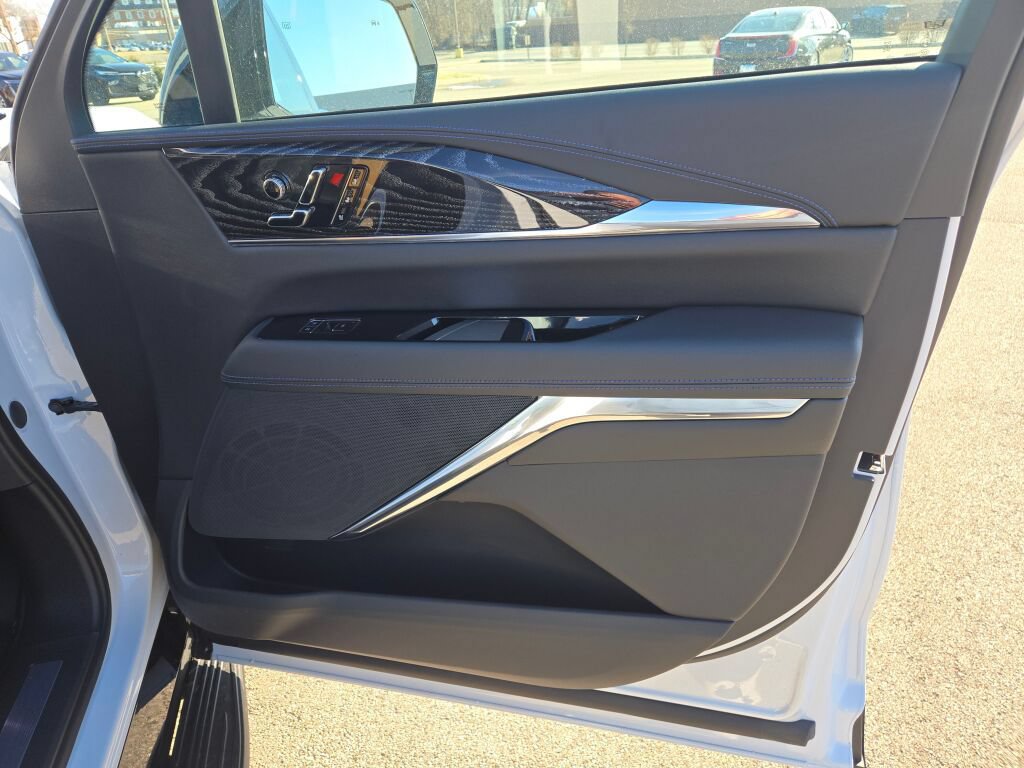 New 2026 Cadillac Escalade IQ Luxury 1 w/ LPO, Floor Liner Package AWD/4WD image 5