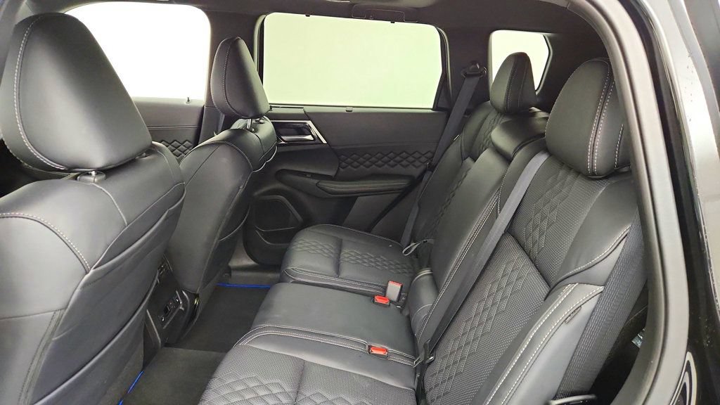 Used 2025 Mitsubishi Outlander SEL Black Edition AWD/4WD image 21