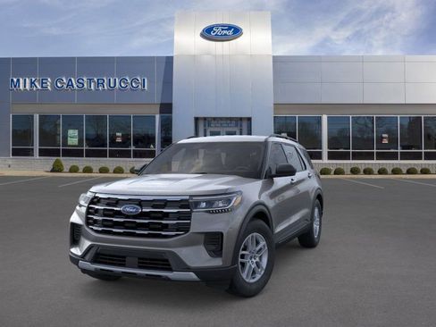 New 2026 Ford Explorer Active image 2