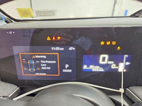 Used 2026 Nissan Kicks SV AWD/4WD image 9