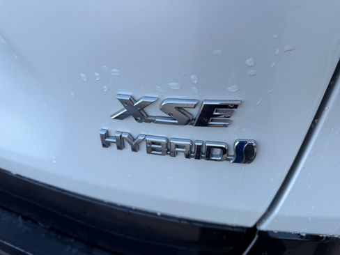 Used 2022 Toyota RAV4 XSE w/ XSE Grade Weather Package AWD/4WD image 31