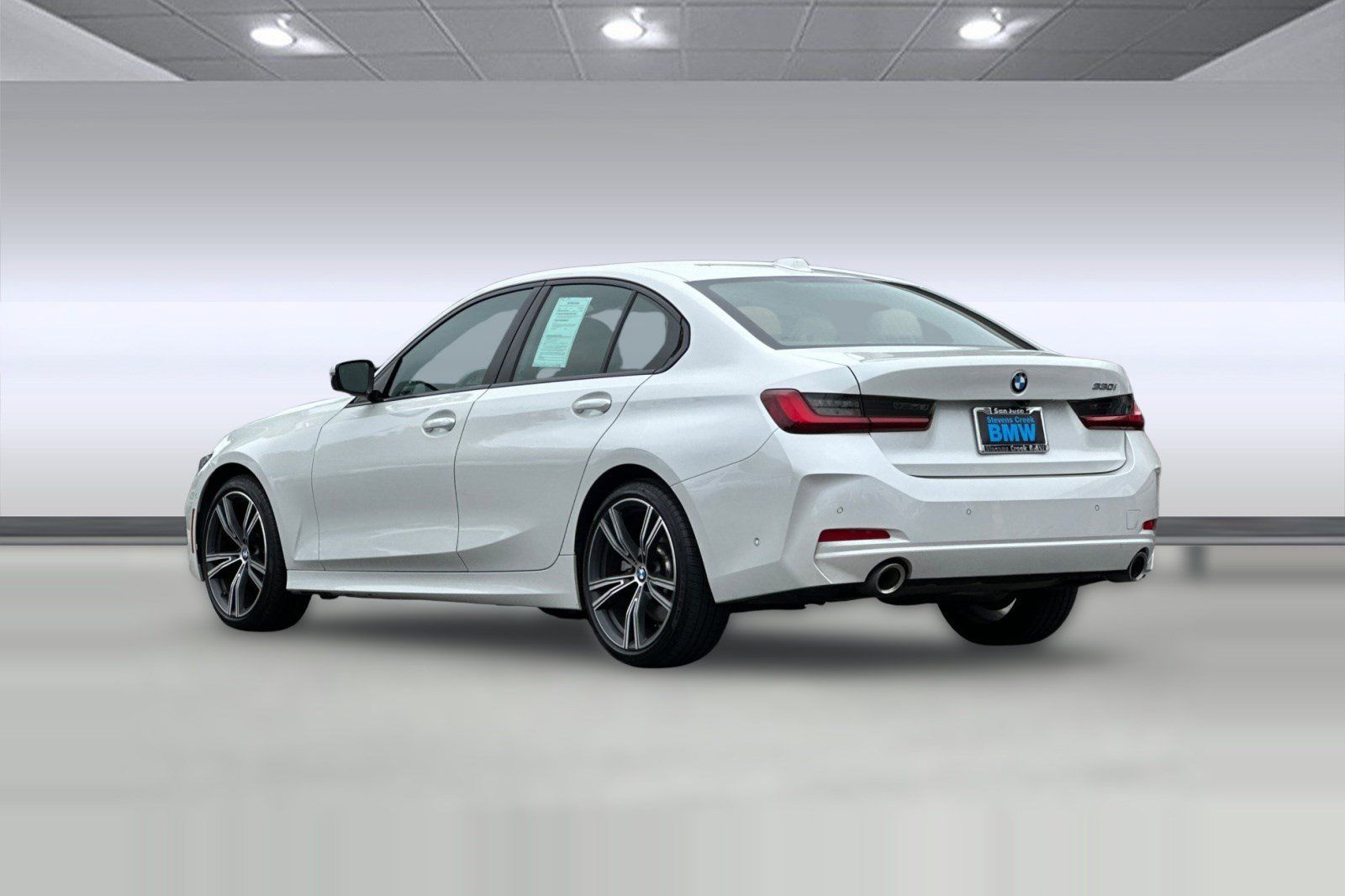 Certified 2023 BMW 330i Sedan w/ Premium Package RWD image 3