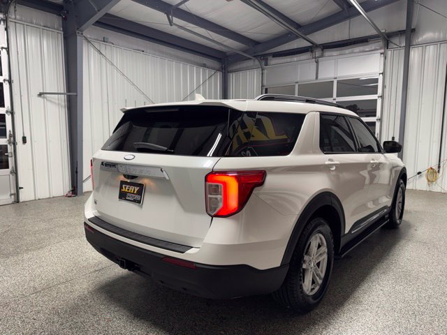 Used 2021 Ford Explorer XLT w/ Class III Trailer Tow Package AWD/4WD image 22
