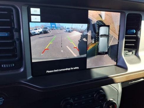 Used 2023 Ford Bronco Outer Banks image 16