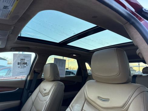 Used 2017 Cadillac XT5 Platinum w/ Driver Assist Package image 18