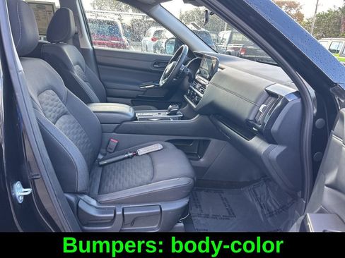 Used 2025 Nissan Pathfinder SV FWD image 24