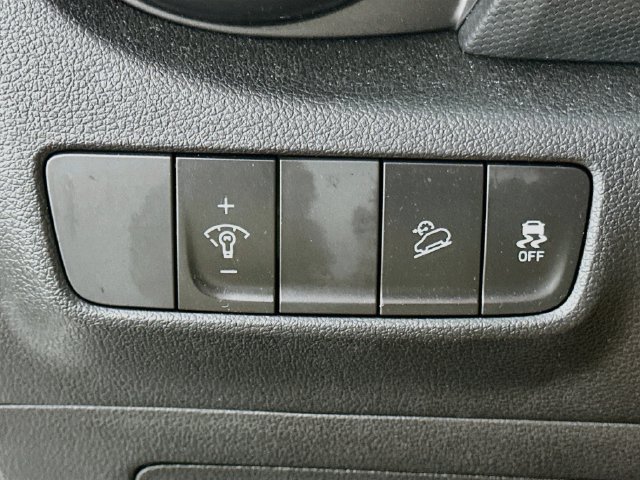 Used 2023 Hyundai Kona SEL FWD image 20