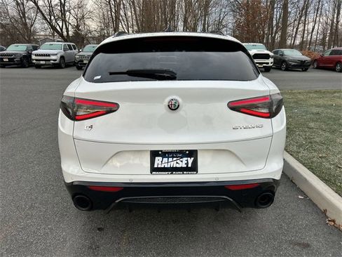 New 2025 Alfa Romeo Stelvio Sprint image 16