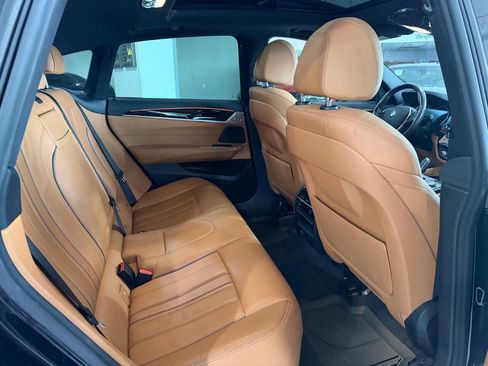Used 2018 BMW 640i Gran Turismo xDrive image 28