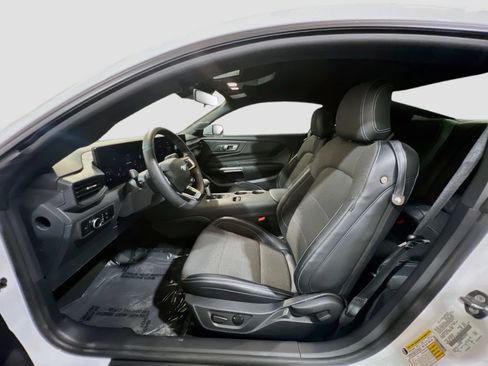 Used 2024 Ford Mustang Coupe RWD image 14