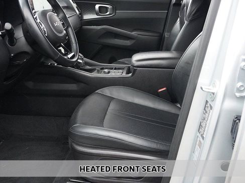 Used 2022 Kia Sorento S image 8