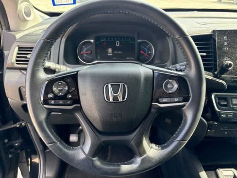 Used 2022 Honda Pilot Touring image 14