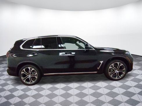New 2026 BMW X5 xDrive40i w/ Premium Package image 7