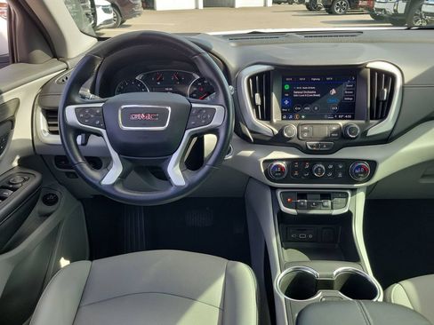 Used 2024 GMC Terrain SLT w/ Tech Package FWD image 15