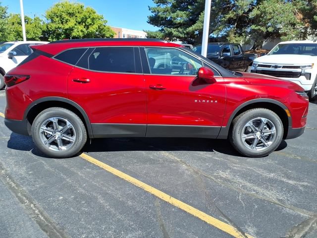 New 2026 Chevrolet Blazer LT w/ Convenience Package FWD image 4