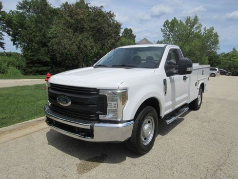 Used 2019 Ford F350 XL w/ Power Equipment Group RWD image 15