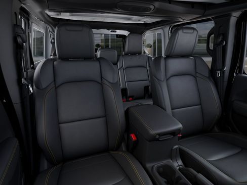 New 2026 Jeep Wrangler Unlimited Sahara AWD/4WD image 17