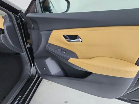 Certified 2025 Nissan Sentra SV w/ SV Premium Package image 28