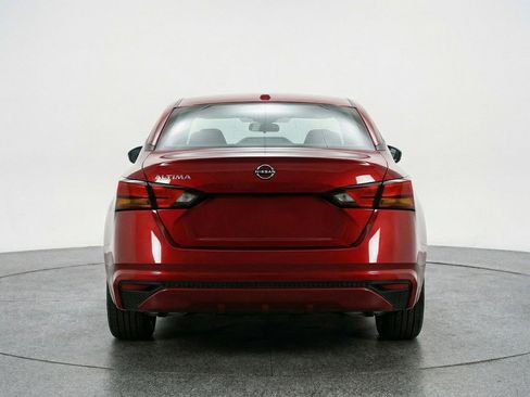 Used 2025 Nissan Altima 2.5 SV image 7
