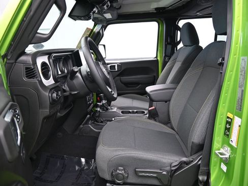 Used 2025 Jeep Wrangler Sport S image 11