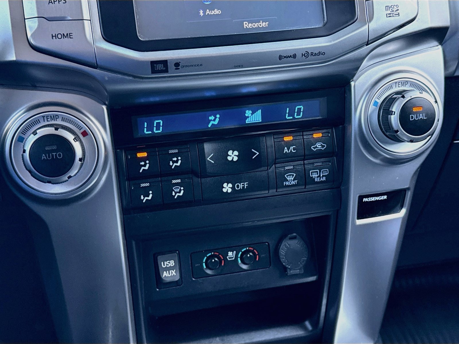 Used 2019 Toyota 4Runner Limited AWD/4WD image 17