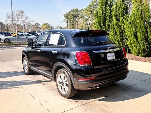 Used 2016 FIAT 500X Lounge image 8