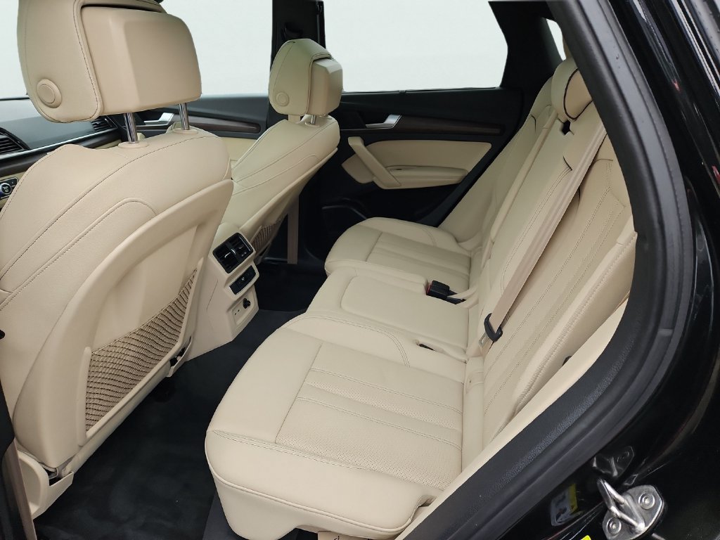 Certified 2024 Audi Q5 2.0T Premium Plus AWD/4WD image 36
