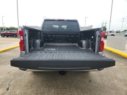 Used 2025 Chevrolet Silverado 1500 LT RWD image 10