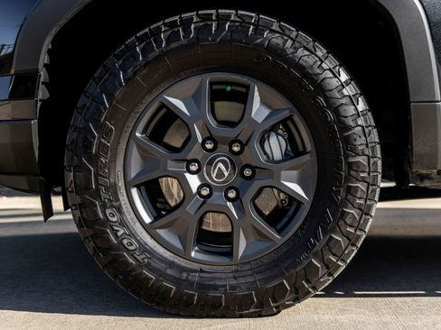 Used 2024 Lexus GX 550 550 Overtrail image 11