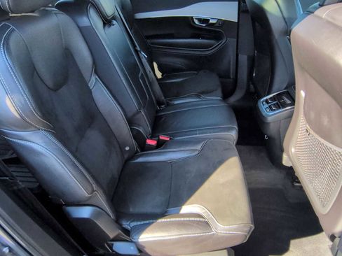 Used 2017 Volvo XC90 T6 R-Design w/ Vision Package image 21