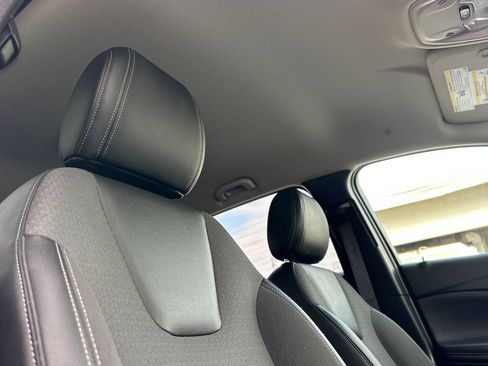Used 2024 Buick Encore GX Preferred FWD image 21