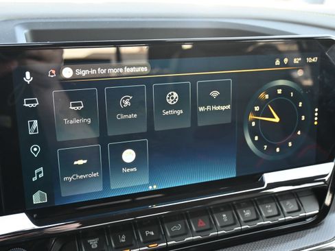 Used 2026 Chevrolet Silverado 2500 ZR2 w/ LPO, Dark Essentials Package image 35