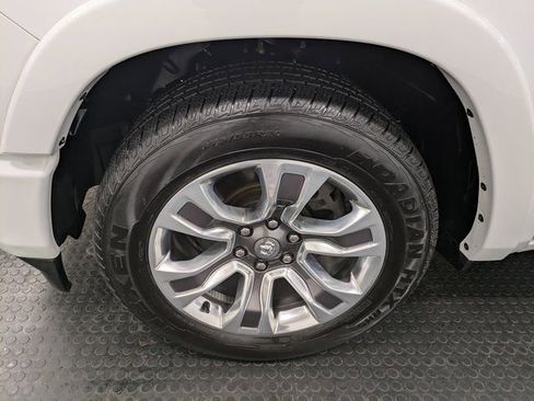 Used 2024 RAM 1500 Limited w/ Body Color Bumper Group image 7