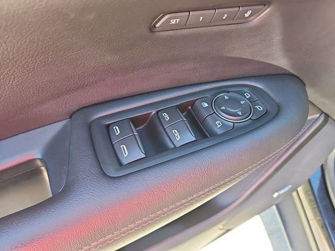 Used 2022 Cadillac XT5 Sportv w/ Technology Package image 23