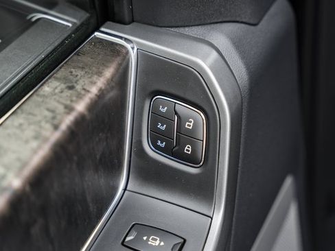 New 2026 Ford F350 Lariat w/ FX4 Off-Road Package image 44